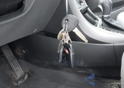 2015 Hyundai Elantra Se из США, поврежденный, VIN 5NPDH4AE9FH619039